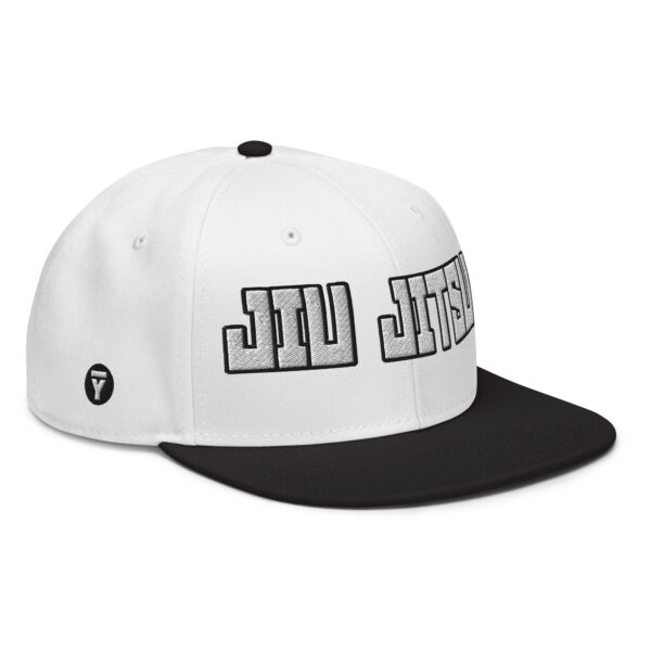 snapback-black-white-white-right-front-68e26f7f1be45.jpg